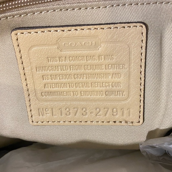 *AUTHENTIC COACH LEATHER SATCHEL* - Picture 5 of 7
